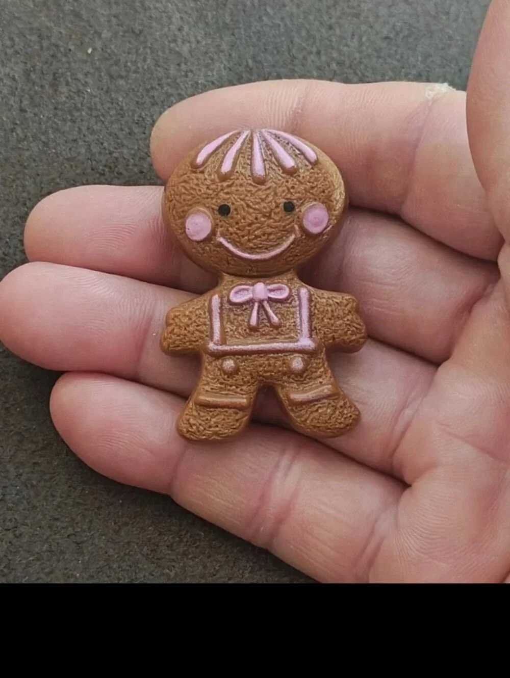 1972 Avon Gingerbread Man Pin Pal Fragrance Glacé Brooch Pin.